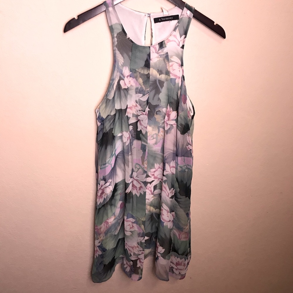 & Harmony long line flowered blouse tank small